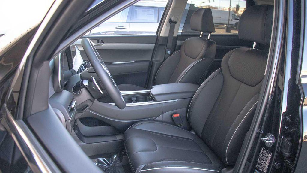 new 2025 Hyundai Palisade car, priced at $43,422