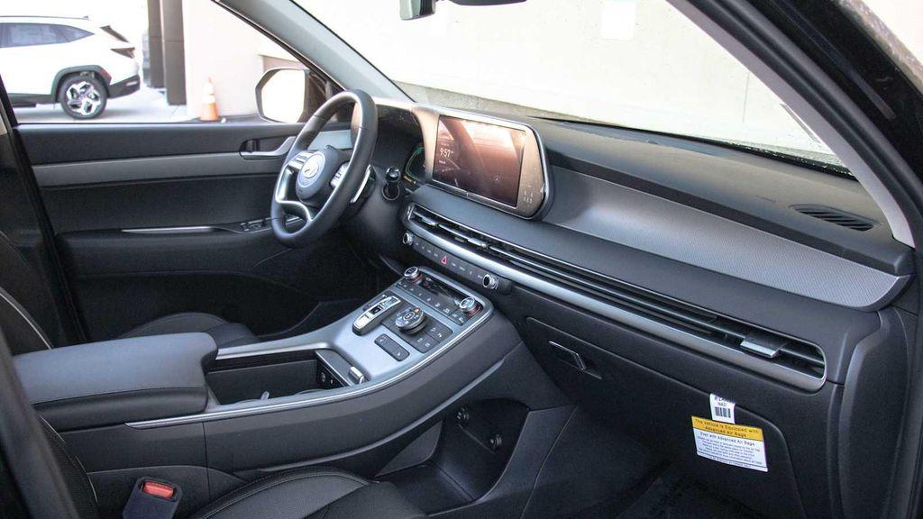 new 2025 Hyundai Palisade car, priced at $43,422