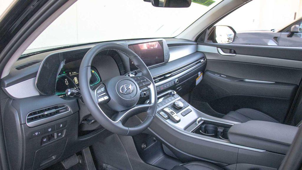 new 2025 Hyundai Palisade car, priced at $43,422
