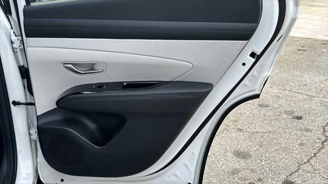 new 2025 Hyundai TUCSON Hybrid car, priced at $44,265