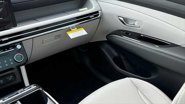 new 2025 Hyundai TUCSON Hybrid car, priced at $44,265