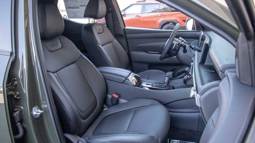 new 2025 Hyundai SANTA CRUZ car, priced at $40,200