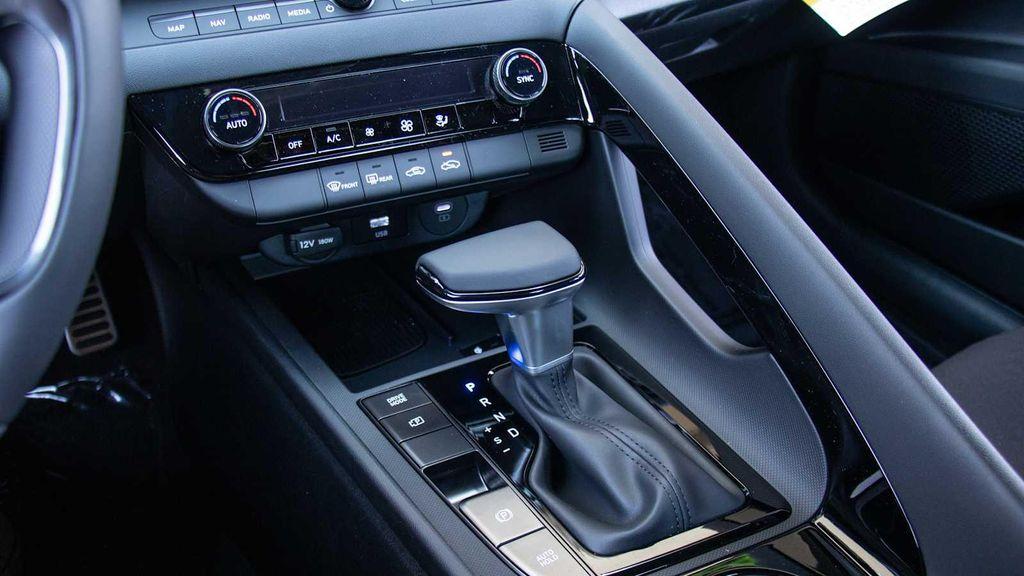 new 2025 Hyundai Elantra car, priced at $29,190