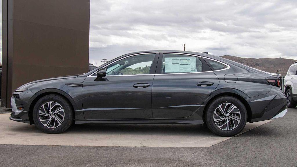 new 2026 Hyundai Sonata Hybrid car, priced at $30,770