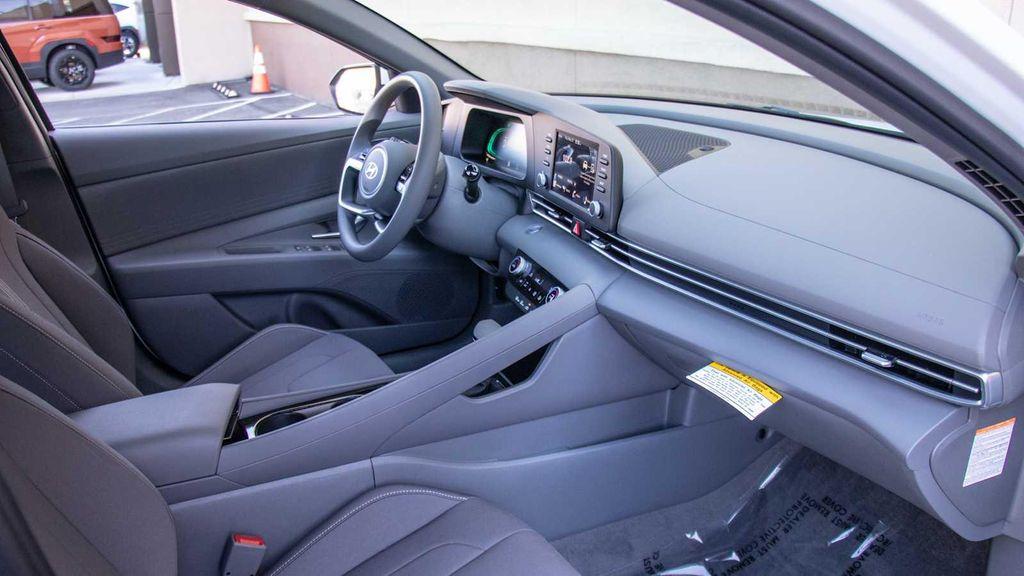 new 2025 Hyundai ELANTRA HEV car, priced at $27,500