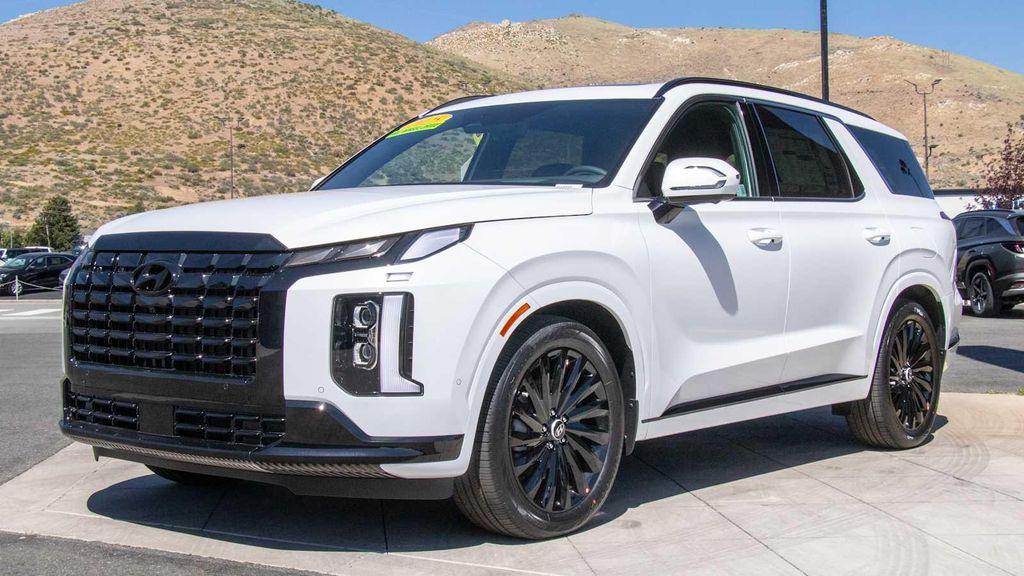 new 2025 Hyundai Venue car, priced at $24,989