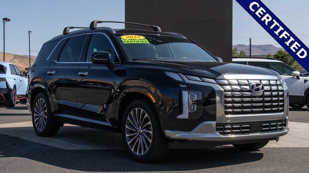 used 2025 Hyundai Palisade car, priced at $46,950