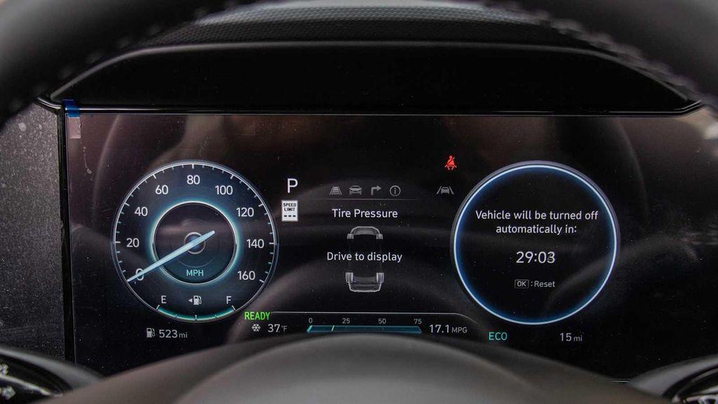 new 2025 Hyundai Elantra car, priced at $29,665