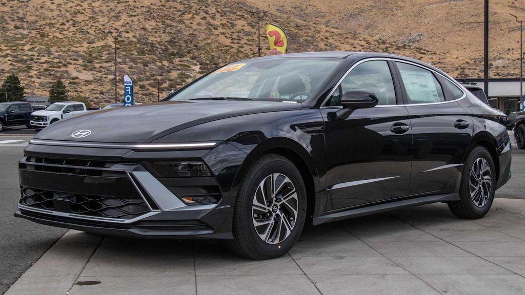 new 2026 Hyundai Sonata Hybrid car, priced at $30,770