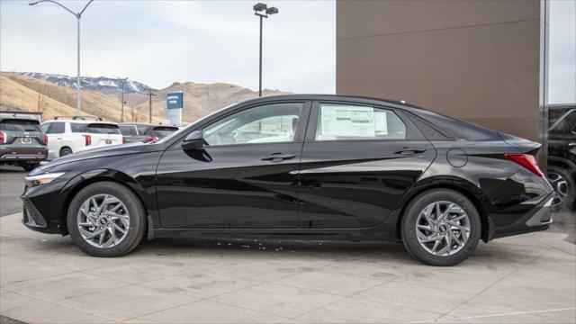 new 2024 Hyundai Elantra HEV car, priced at $27,800