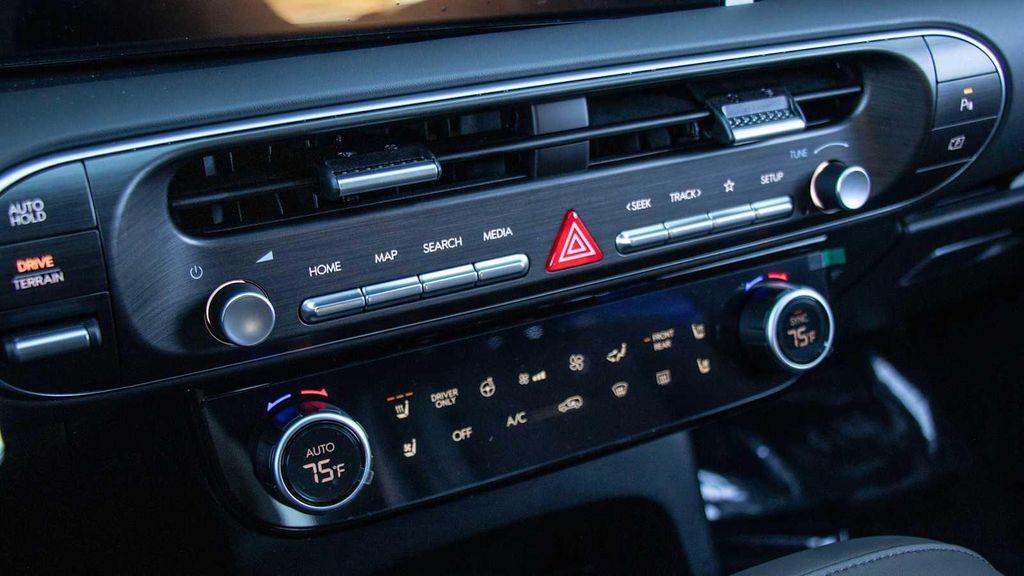 new 2026 Hyundai Palisade Hybrid car, priced at $61,360