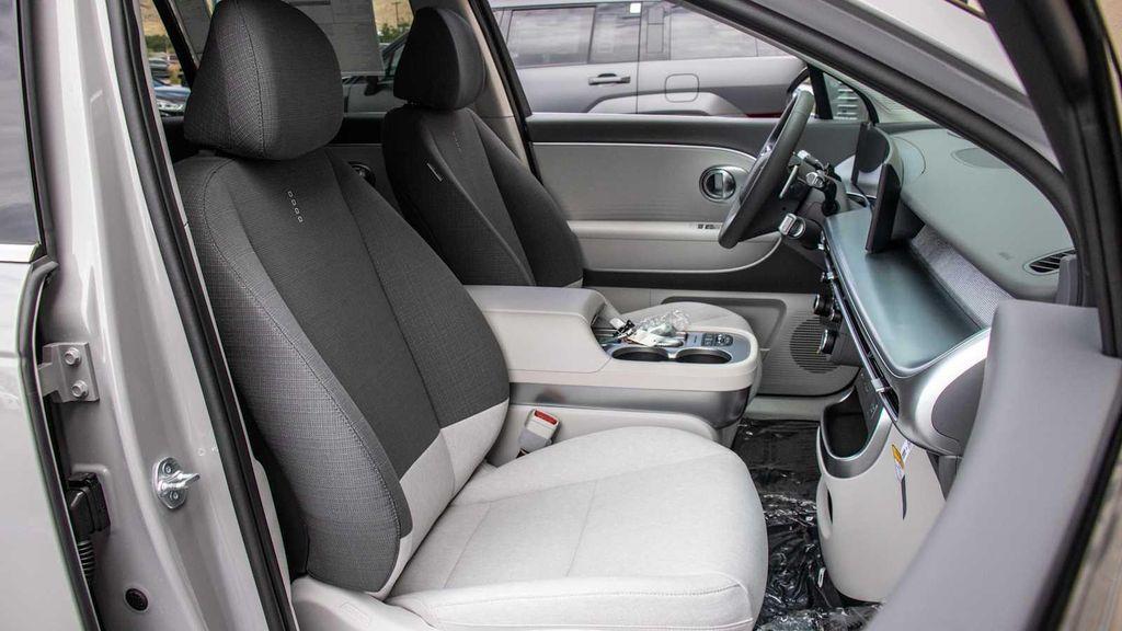new 2026 Hyundai IONIQ 9 car, priced at $65,095