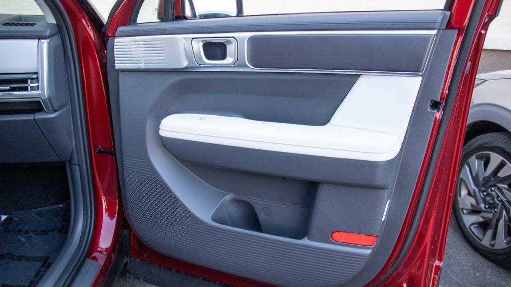 new 2025 Hyundai Santa Fe car, priced at $41,285