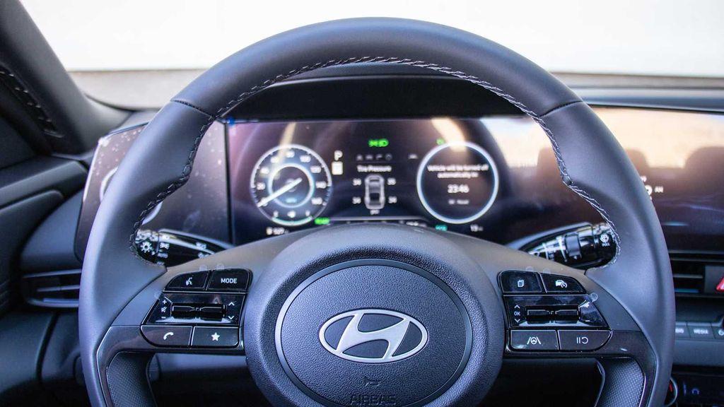new 2025 Hyundai Elantra car, priced at $29,700