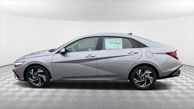 new 2024 Hyundai Elantra car, priced at $25,310