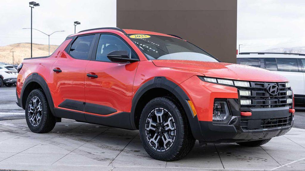 new 2025 Hyundai SANTA CRUZ car, priced at $39,950