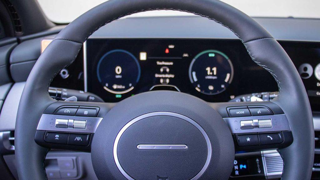 new 2025 Hyundai TUCSON Plug-In Hybrid car, priced at $48,467