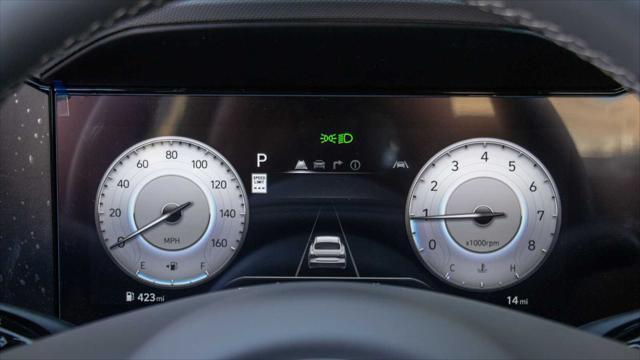 new 2025 Hyundai Elantra car, priced at $27,645