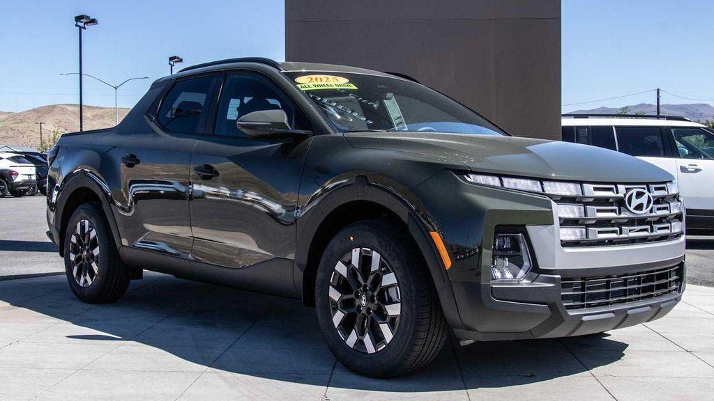 new 2025 Hyundai SANTA CRUZ car, priced at $35,263