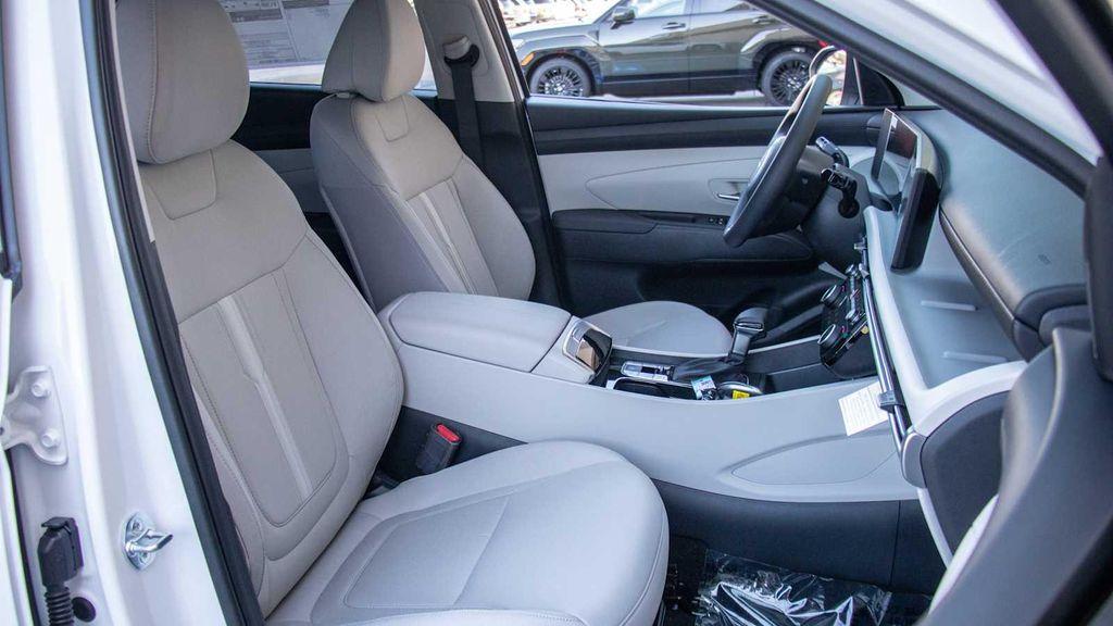 new 2026 Hyundai Tucson car, priced at $35,000
