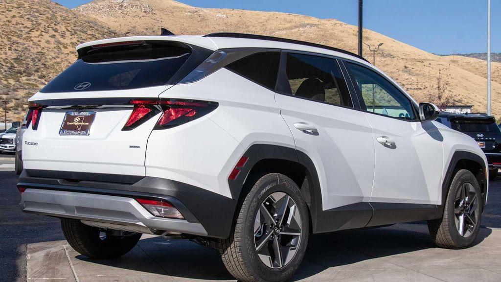 new 2026 Hyundai Tucson car, priced at $35,000