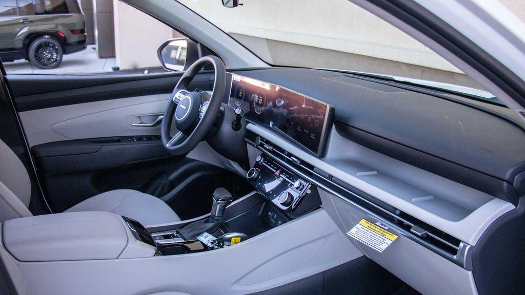 new 2026 Hyundai Tucson car, priced at $35,000