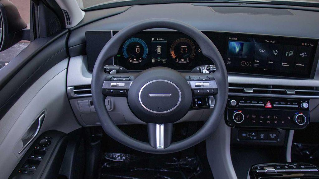 new 2025 Hyundai TUCSON Plug-In Hybrid car, priced at $41,574