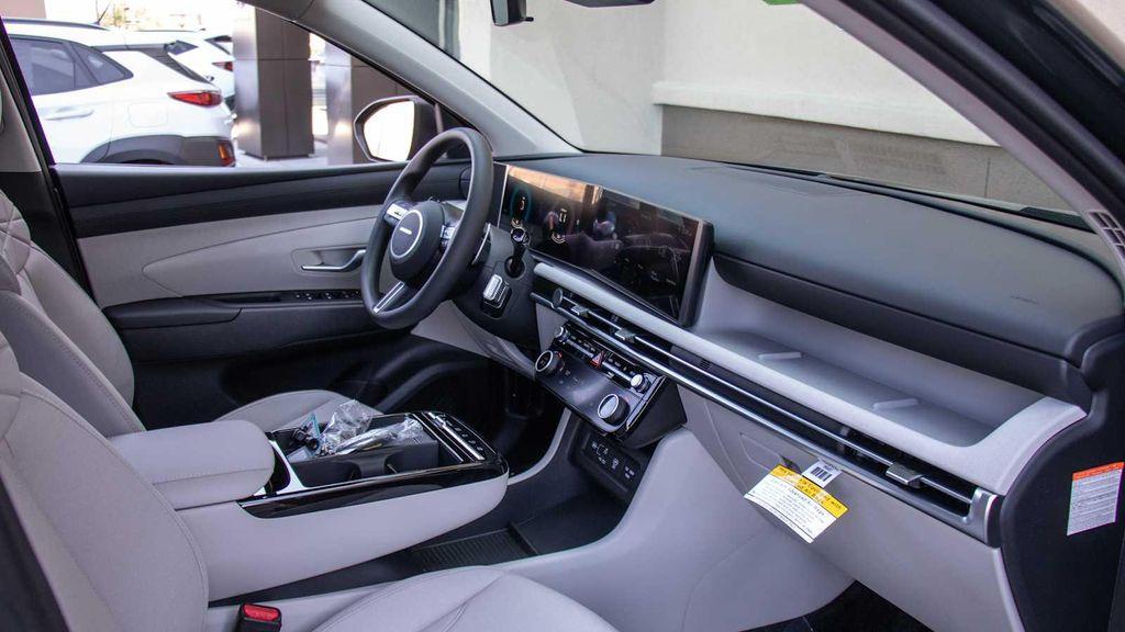 new 2025 Hyundai TUCSON Plug-In Hybrid car, priced at $41,574