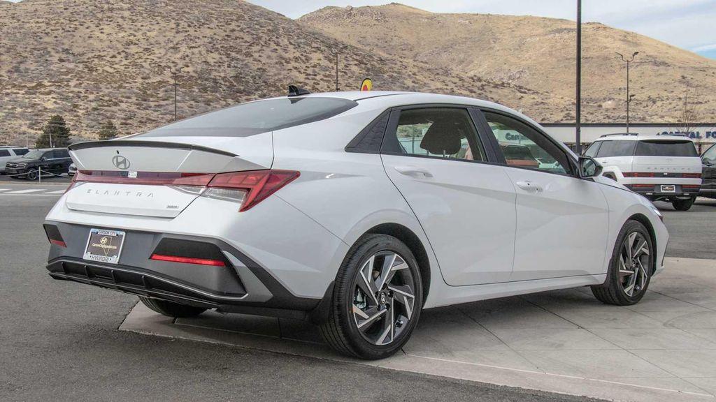 new 2025 Hyundai Elantra car, priced at $29,235