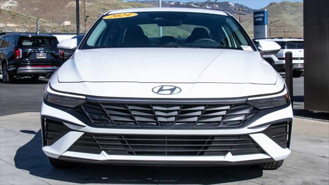 new 2024 Hyundai Elantra car, priced at $25,625