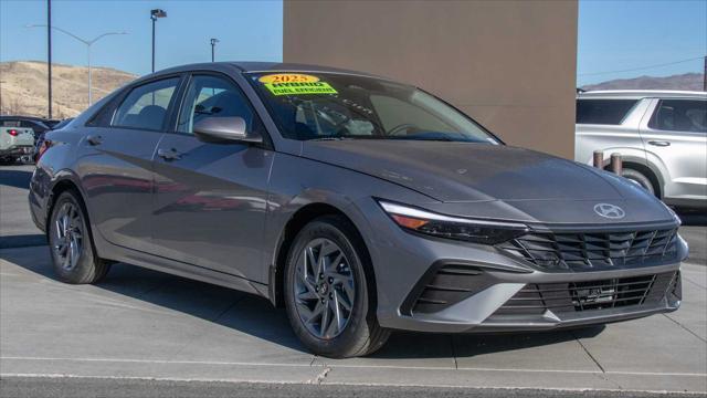 new 2025 Hyundai Elantra HEV car, priced at $26,705