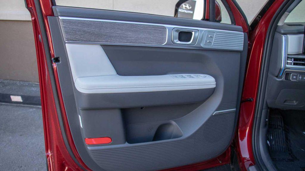 new 2025 Hyundai SANTA FE HEV car, priced at $49,813