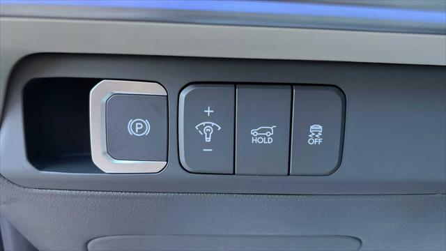 new 2025 Hyundai SANTA FE HEV car, priced at $52,400