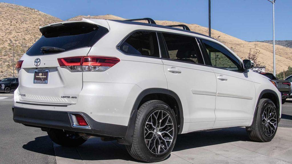 used 2018 Toyota Highlander car, priced at $23,950