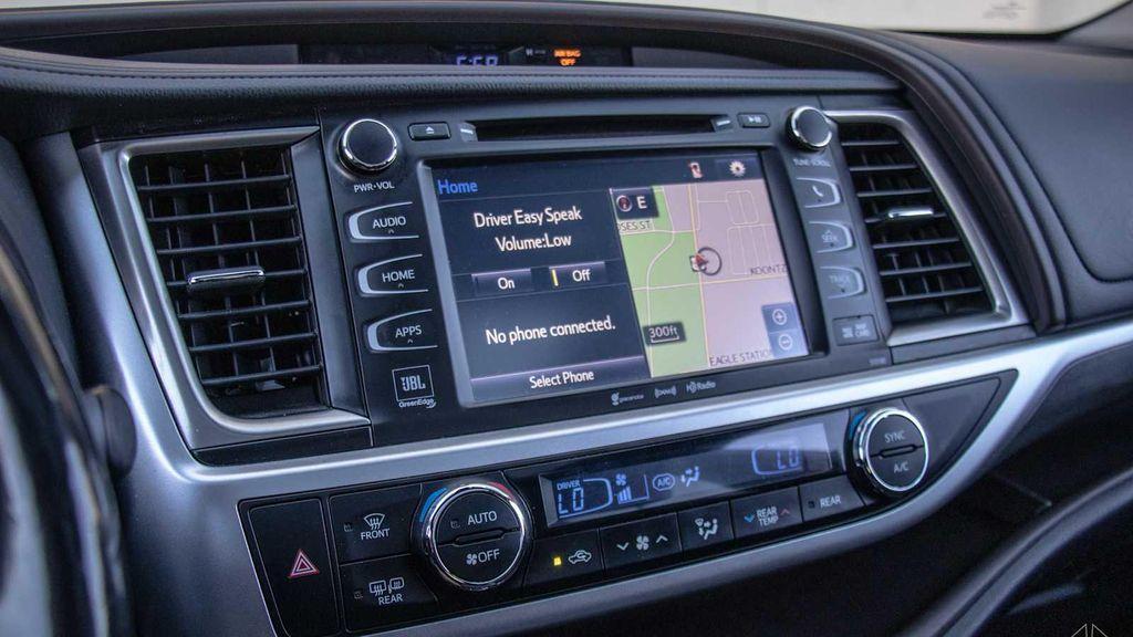 used 2018 Toyota Highlander car, priced at $23,950
