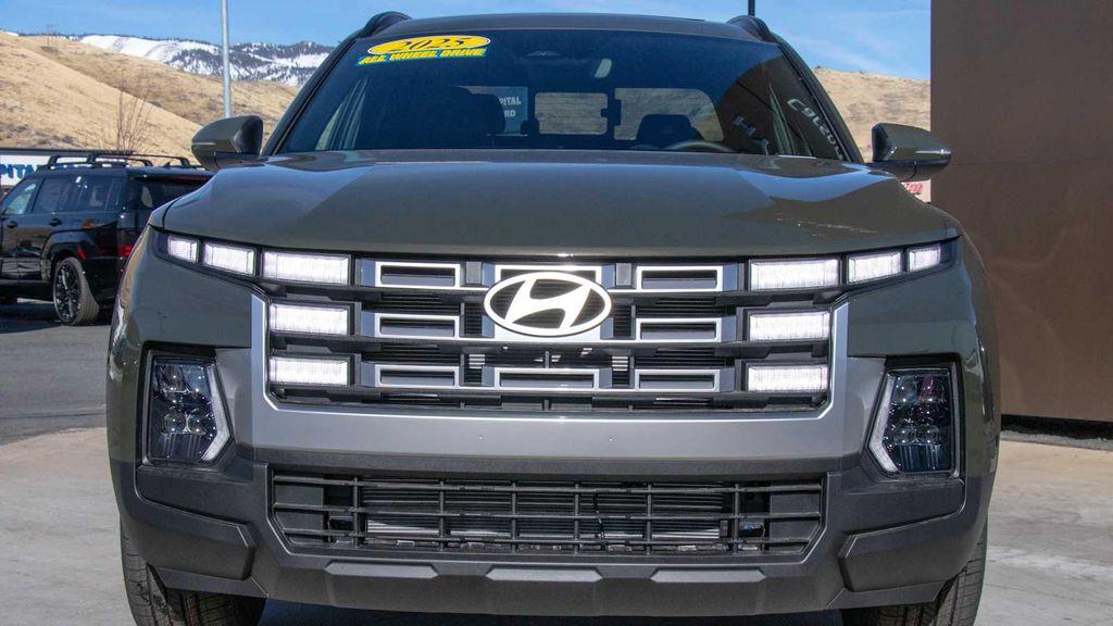 new 2025 Hyundai SANTA CRUZ car, priced at $34,820