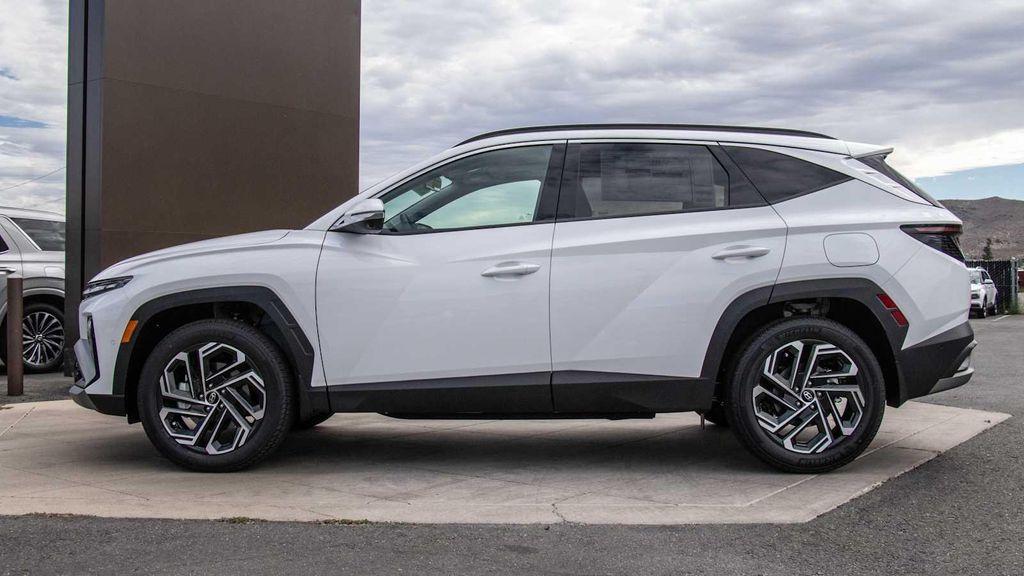 new 2025 Hyundai Tucson car, priced at $41,038