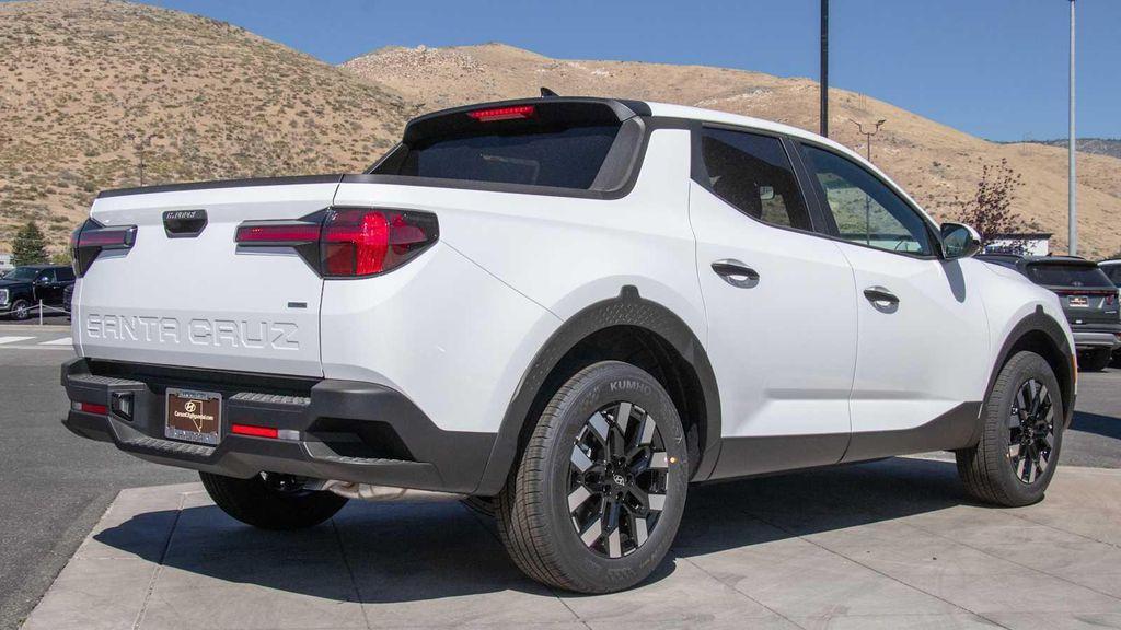 new 2025 Hyundai SANTA CRUZ car, priced at $30,582