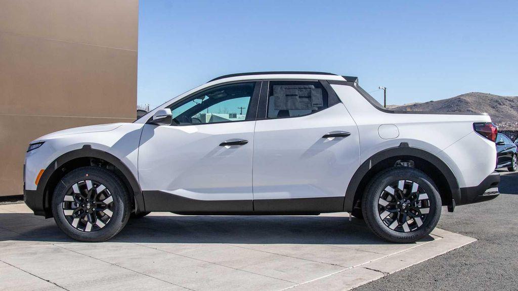 new 2025 Hyundai SANTA CRUZ car, priced at $34,820
