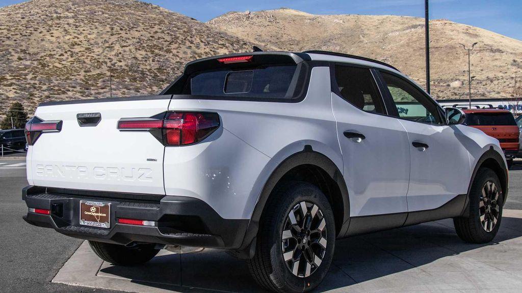 new 2025 Hyundai SANTA CRUZ car, priced at $34,820