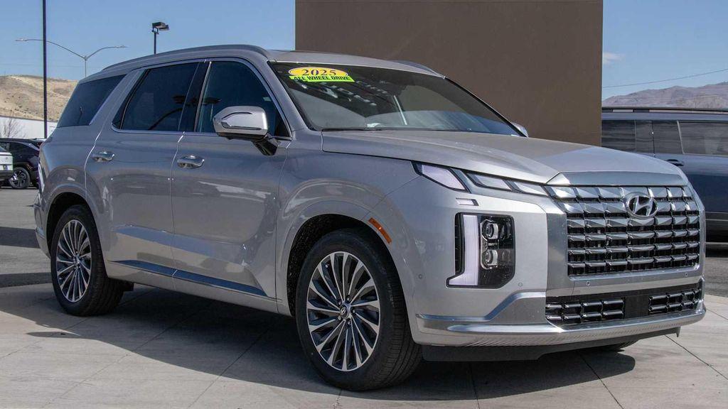 new 2025 Hyundai Palisade car, priced at $53,370