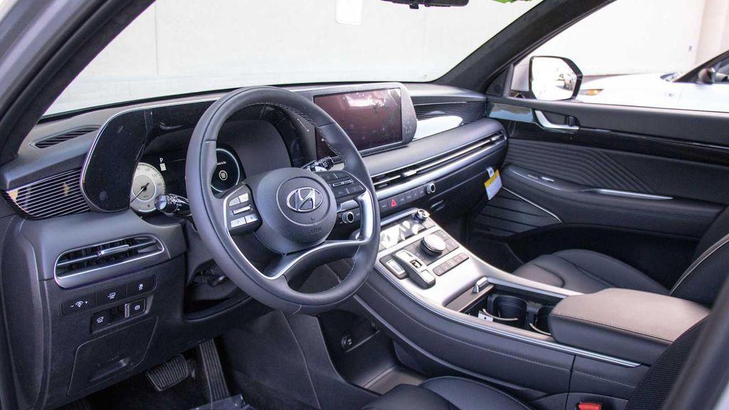 new 2025 Hyundai Palisade car, priced at $53,370