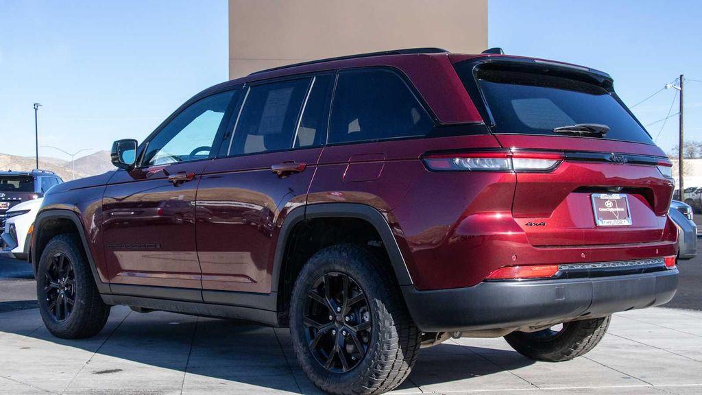 used 2024 Jeep Grand Cherokee car, priced at $29,750