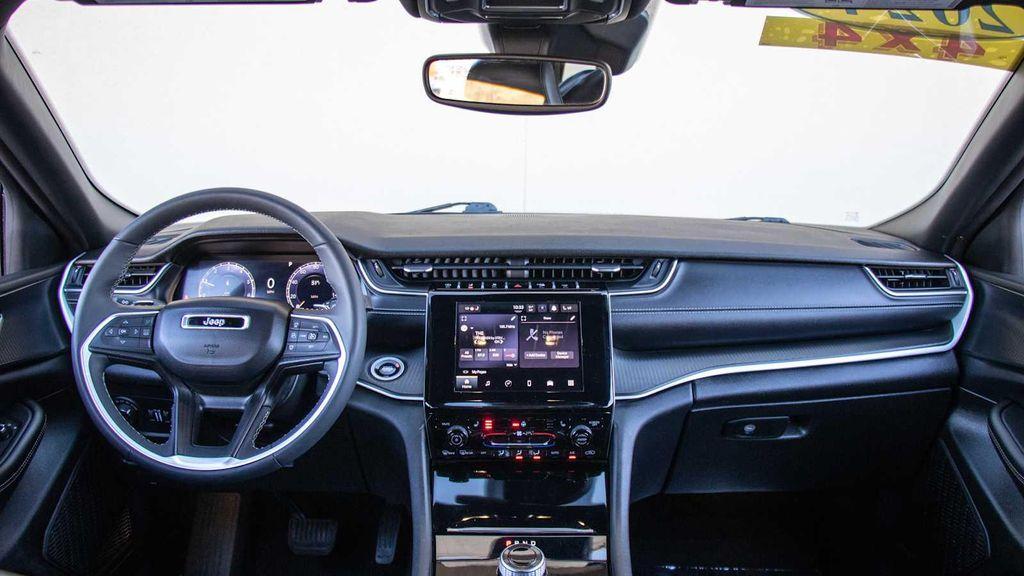 used 2024 Jeep Grand Cherokee car, priced at $29,750