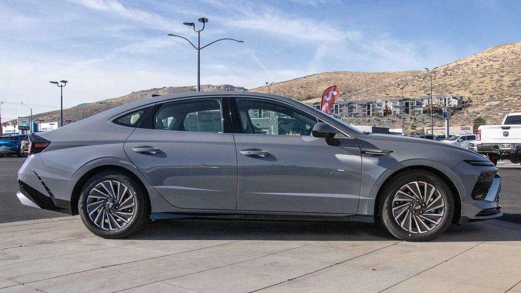 new 2026 Hyundai Sonata Hybrid car, priced at $33,785
