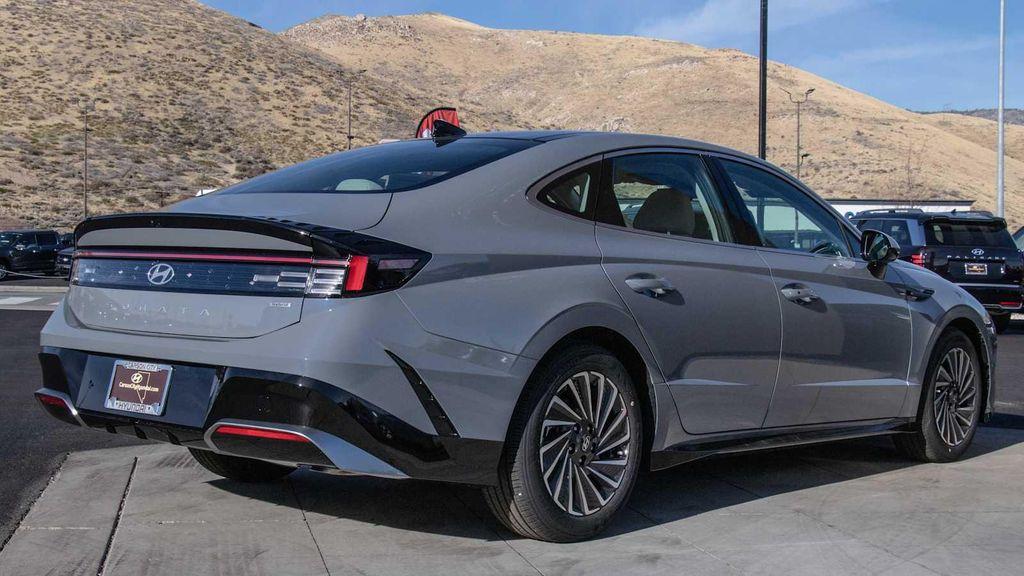 new 2026 Hyundai Sonata Hybrid car, priced at $33,785