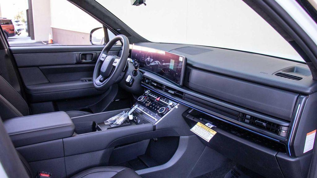 new 2025 Hyundai SANTA FE HEV car, priced at $50,016
