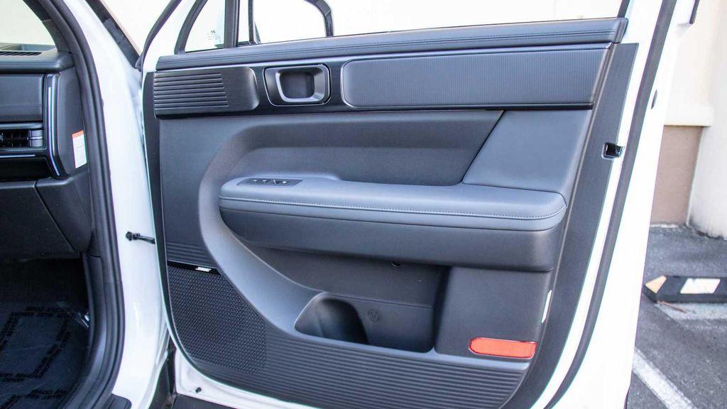 new 2025 Hyundai SANTA FE HEV car, priced at $50,016