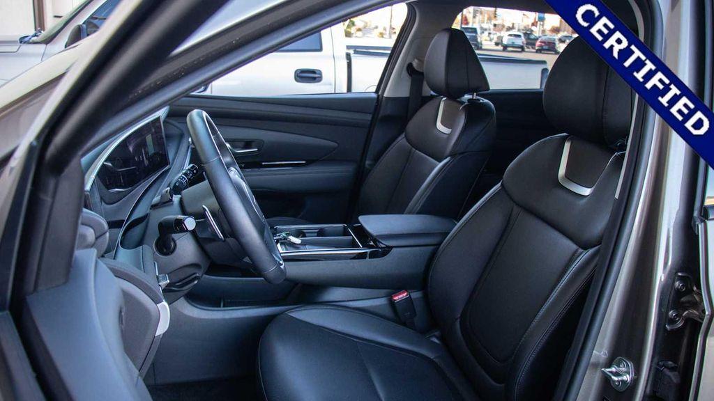 used 2025 Hyundai TUCSON Hybrid car, priced at $35,450