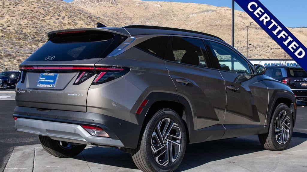 used 2025 Hyundai TUCSON Hybrid car, priced at $35,450